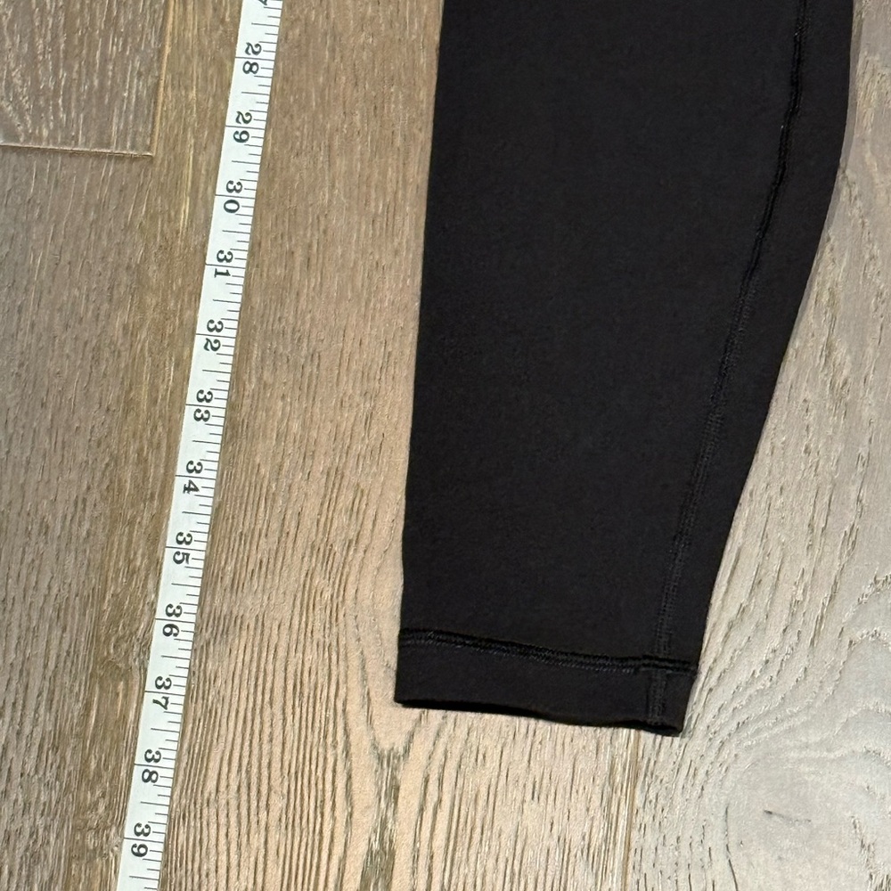 lululemon athletica Black Leggings full length size 10 - Picture 3 of 5